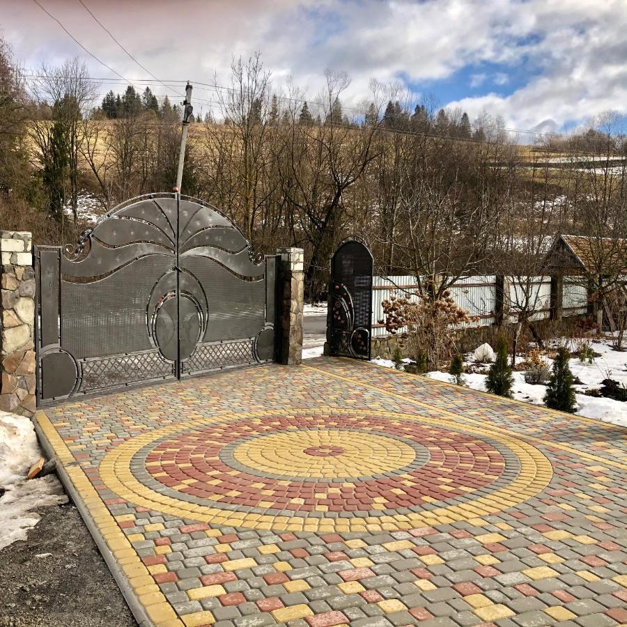 Sadyba Domashniy Zatyshok Pilipets Exterior foto